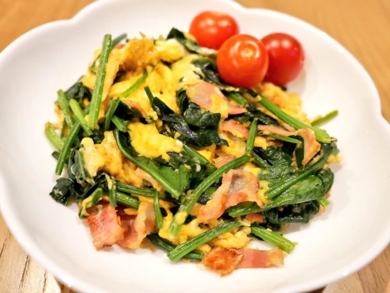 ワンポットチキンほうれん草ベーコンアルフレッドのレシピ