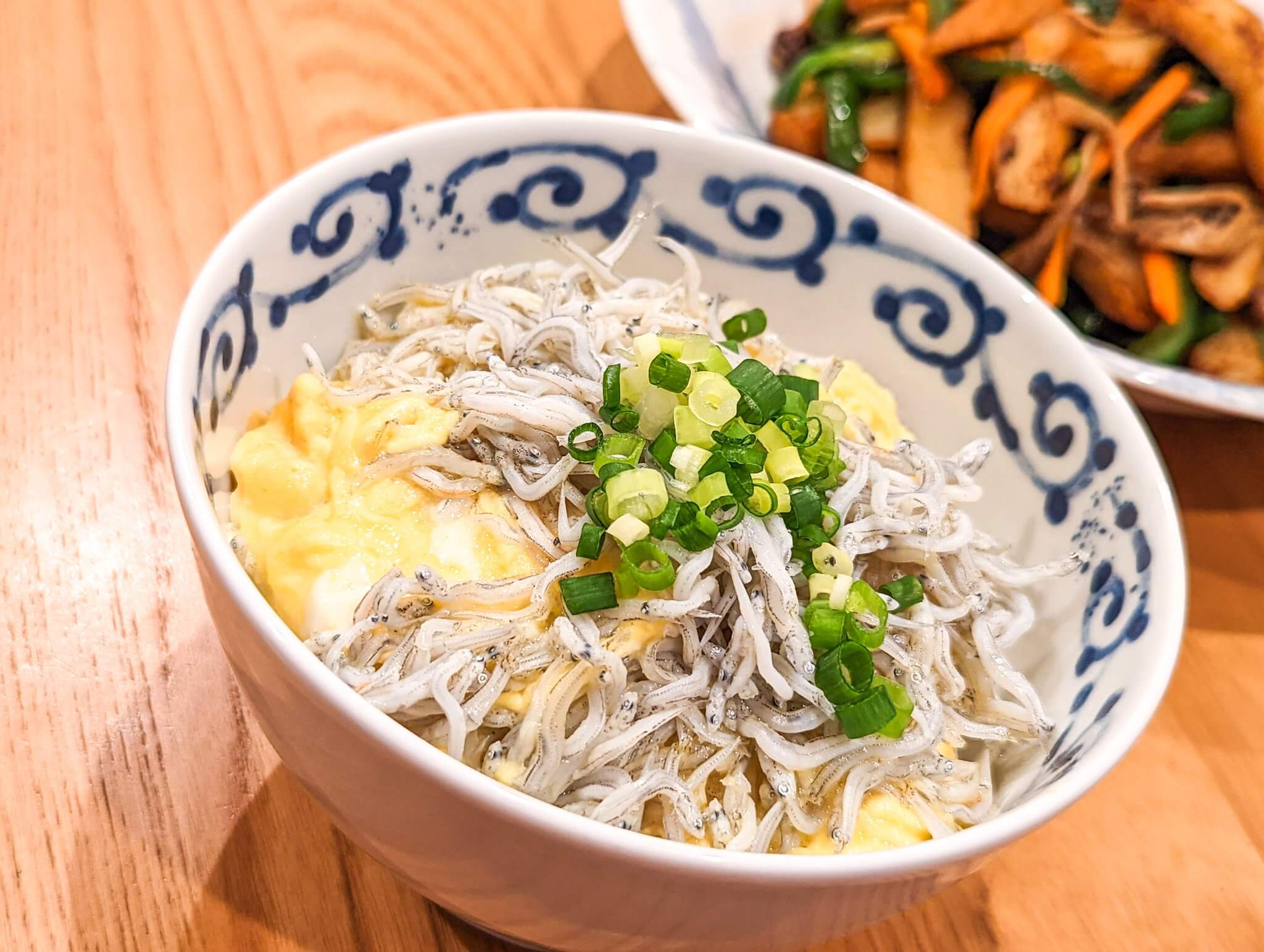 しらす卵とじ丼のレシピ - Toco's Kitchen (トコズキッチン)